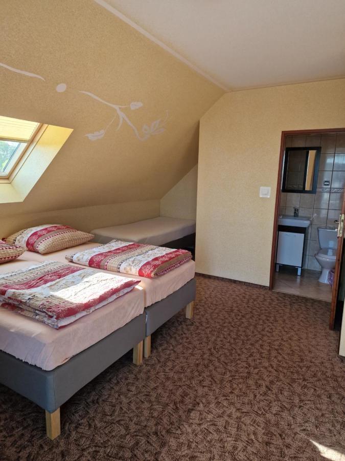 Lazur Apartment Gaski  Ngoại thất bức ảnh